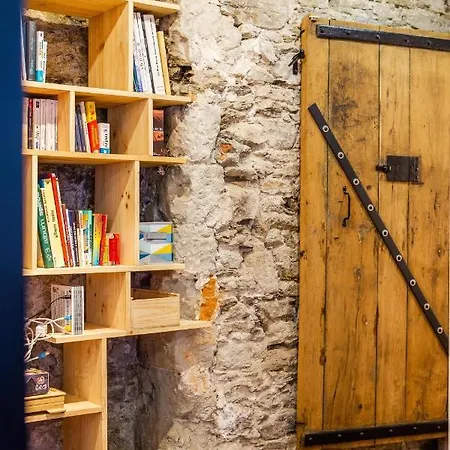 Appartement Le Cours Saint Pierre - Entre Chateau Et Cathedrale *